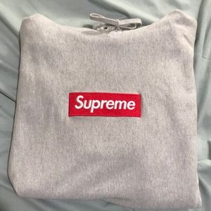 Supreme box logo